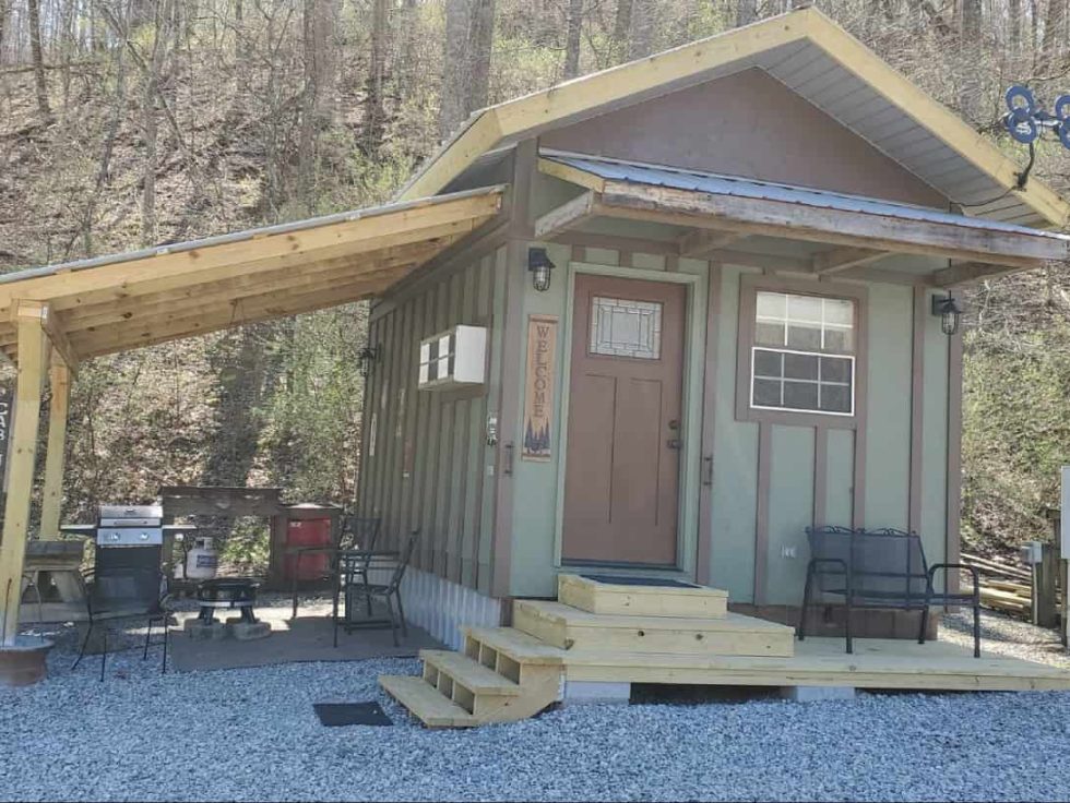 Cabin Rentals | Rock Hollow Campground